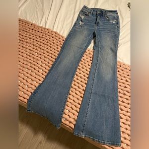 American Eagle Super High Rise Flare (00)
